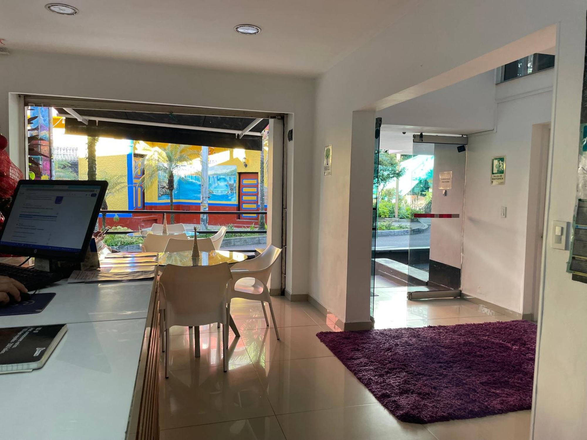 Hostal Lleras Calle 8 Medellin Luaran gambar