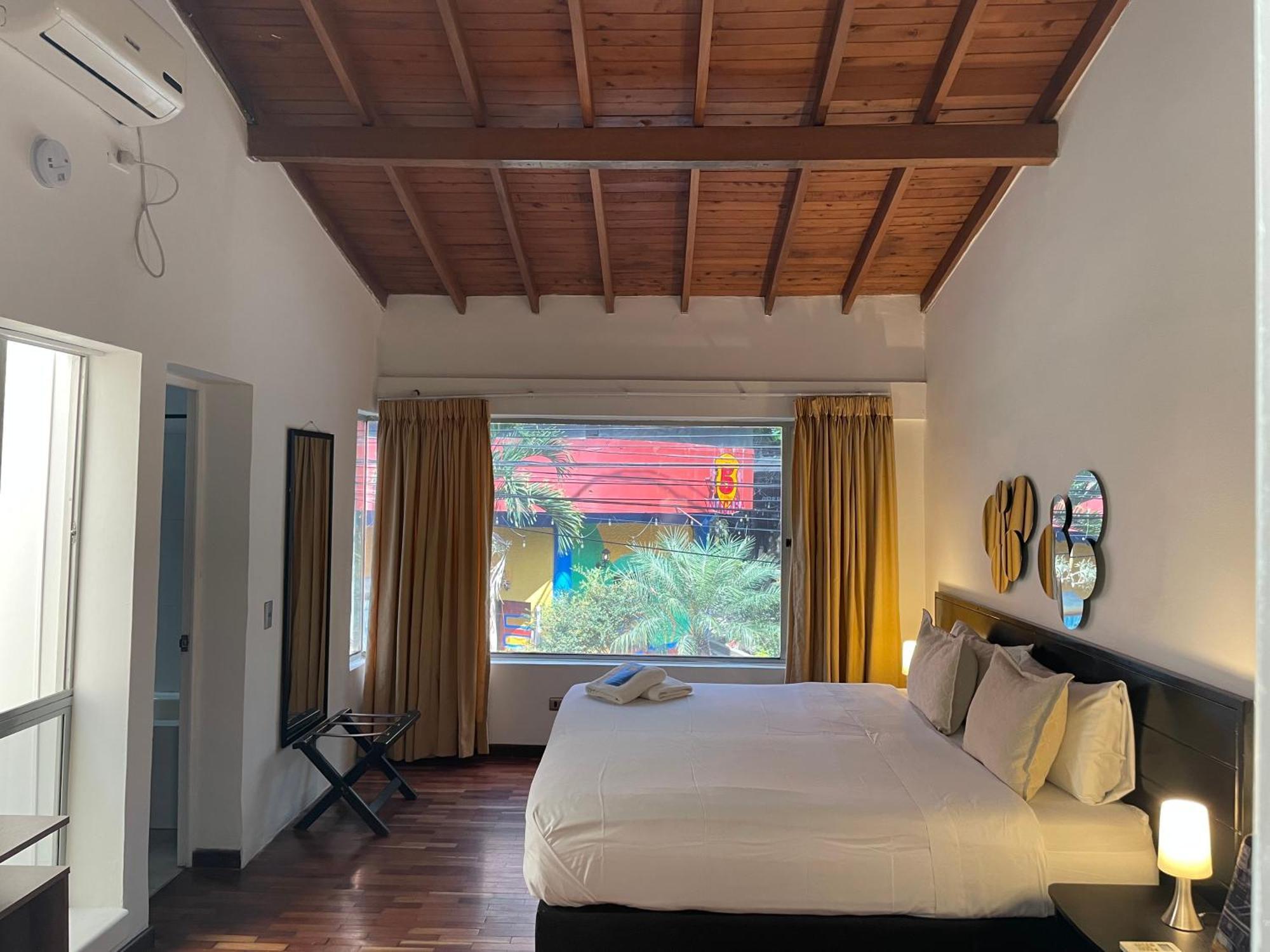 Hostal Lleras Calle 8 Medellin Luaran gambar